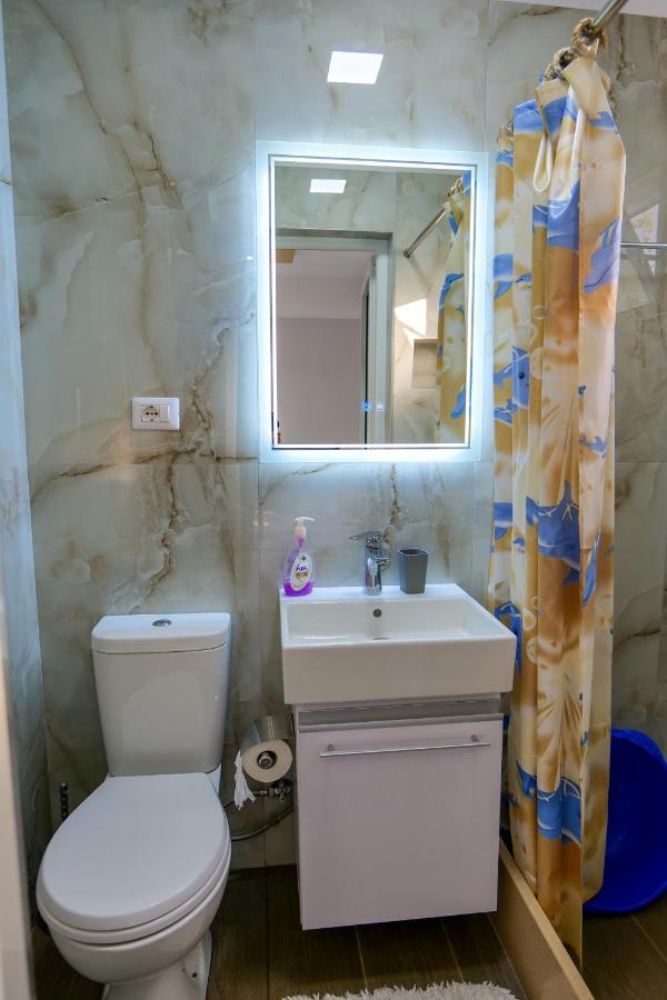Ani Apartment
